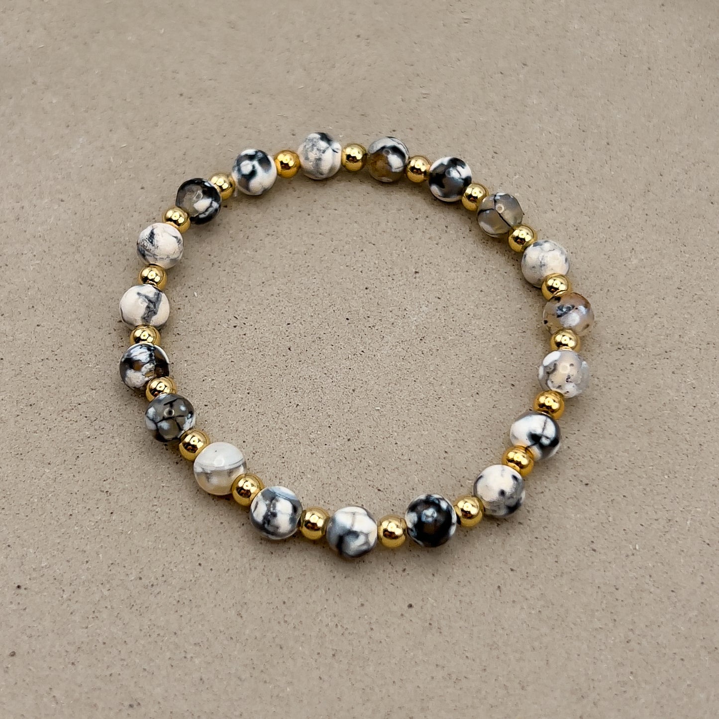 Fire Dyed Agate Gilded Stone Bracelet