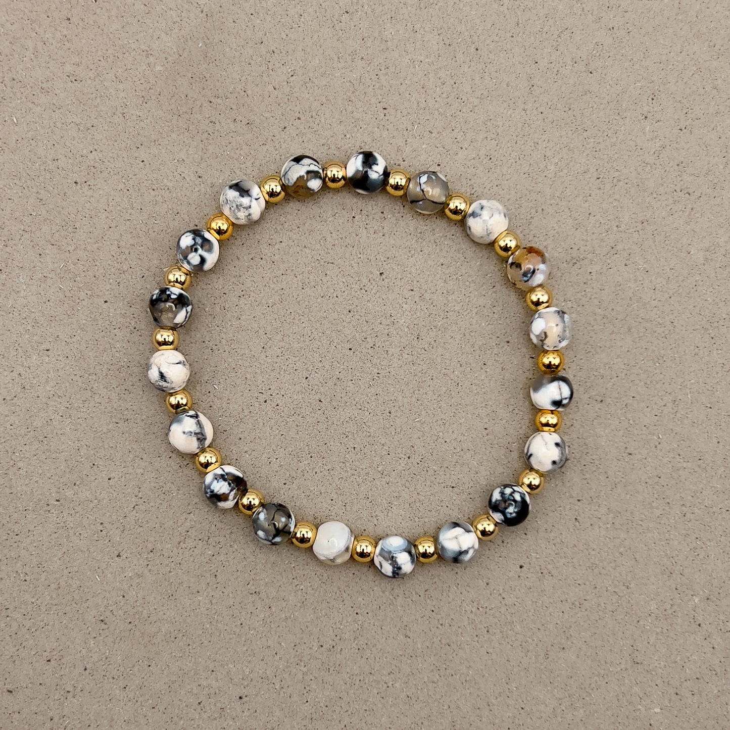 Fire Dyed Agate Gilded Stone Bracelet