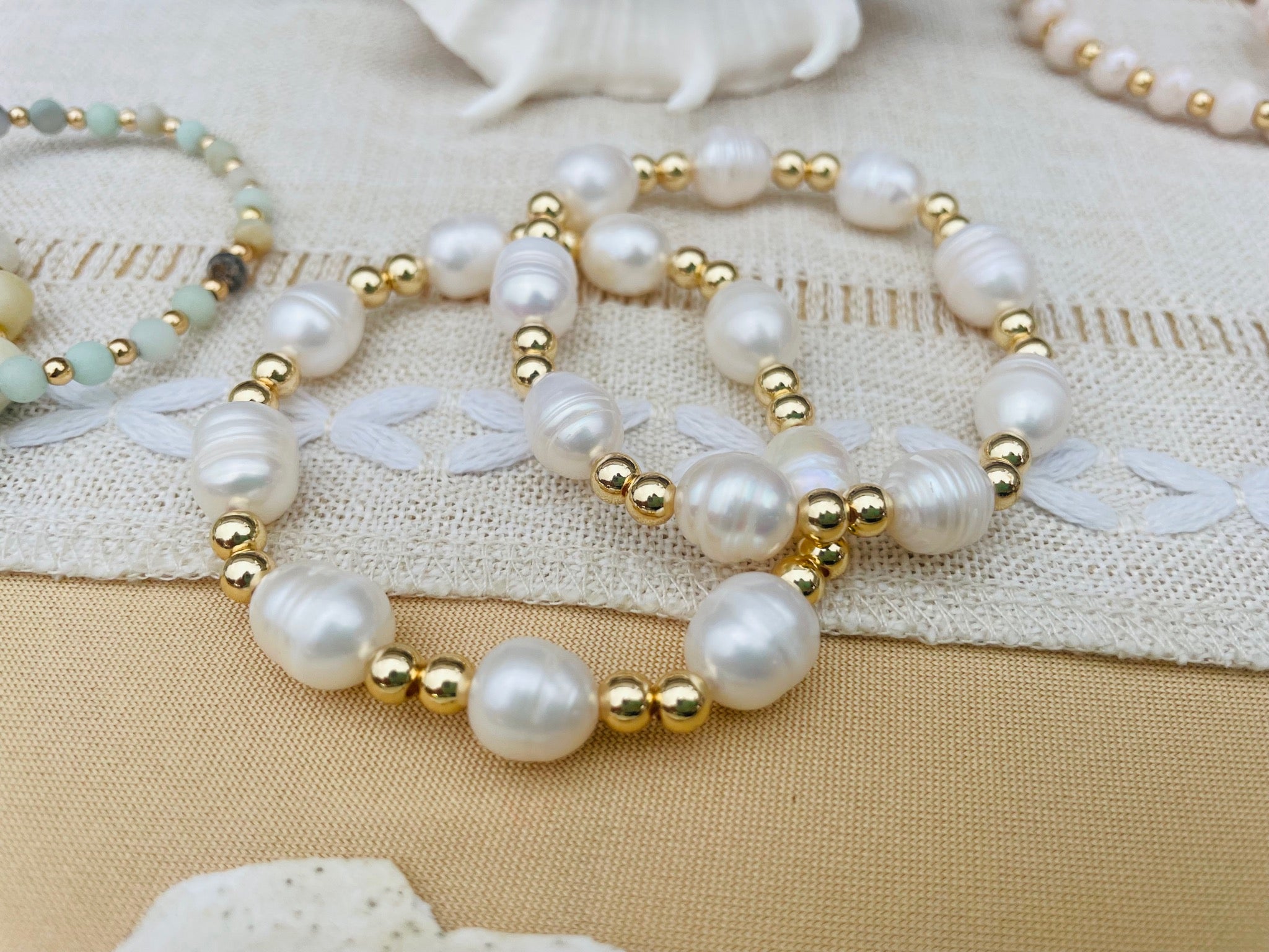 Blue Willow Vintage China Pearl Bracelet – DinnerWear Jewelry