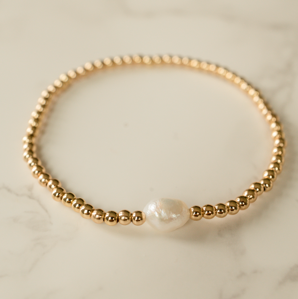 Purity Gold Pearl Bracelet