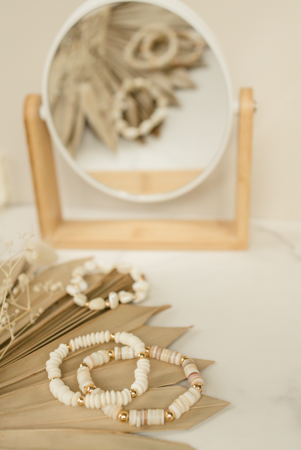 Rosy Dawn Shell Bracelet