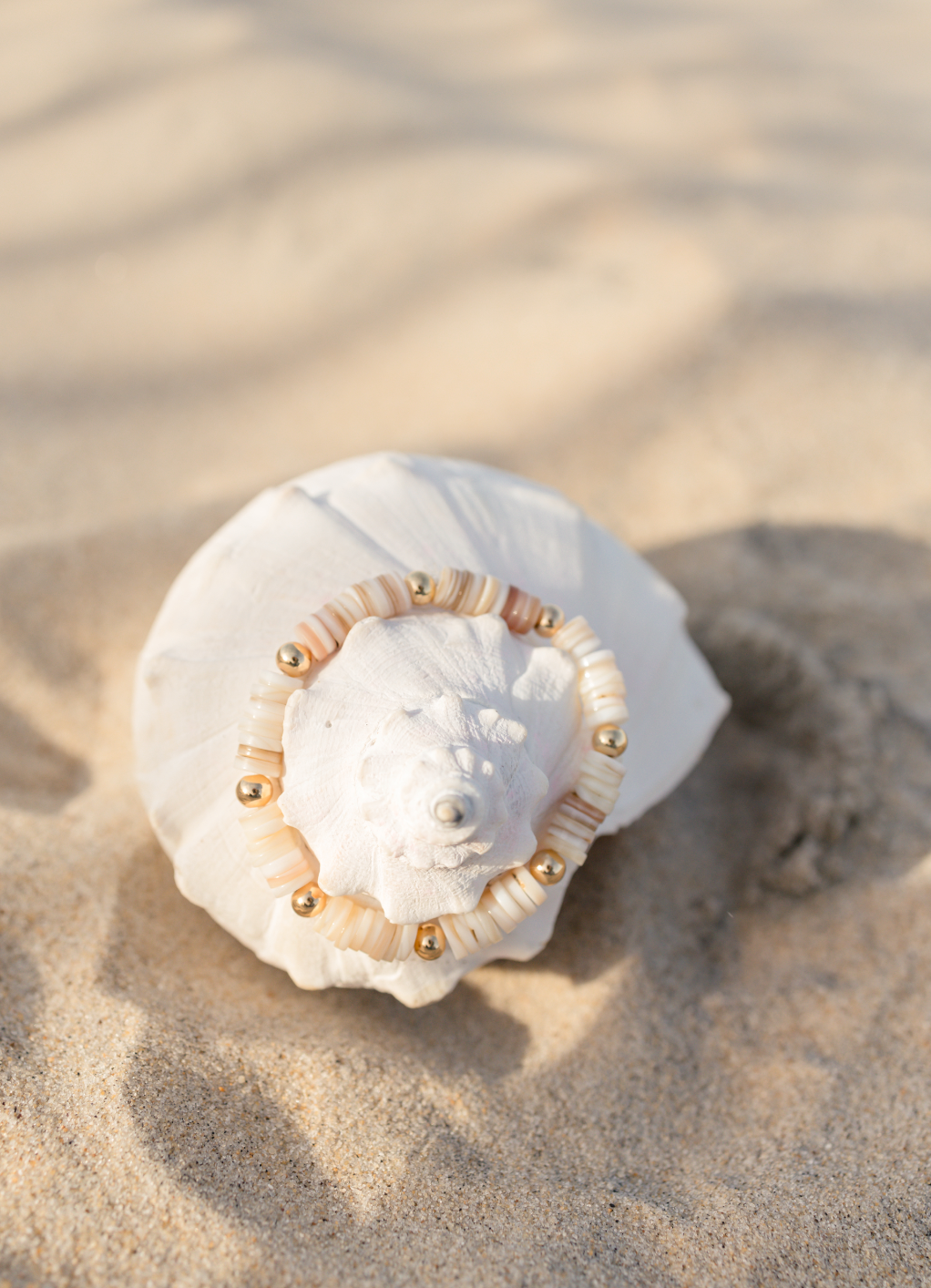 Rosy Dawn Shell Bracelet