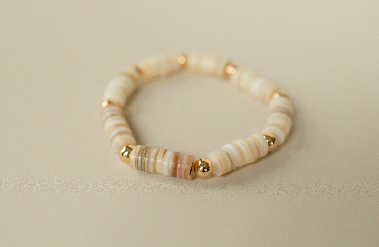 Rosy Dawn Shell Bracelet