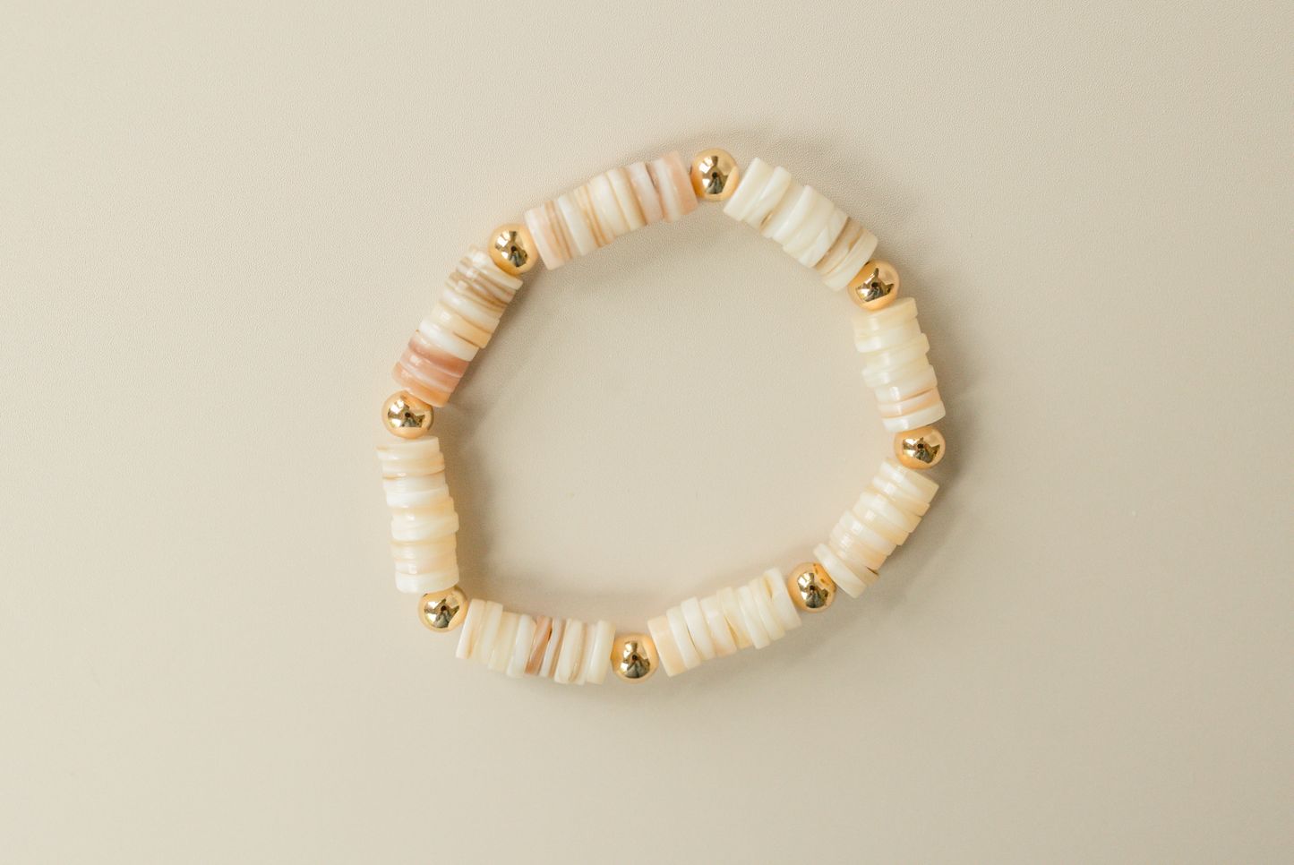 Rosy Dawn Shell Bracelet