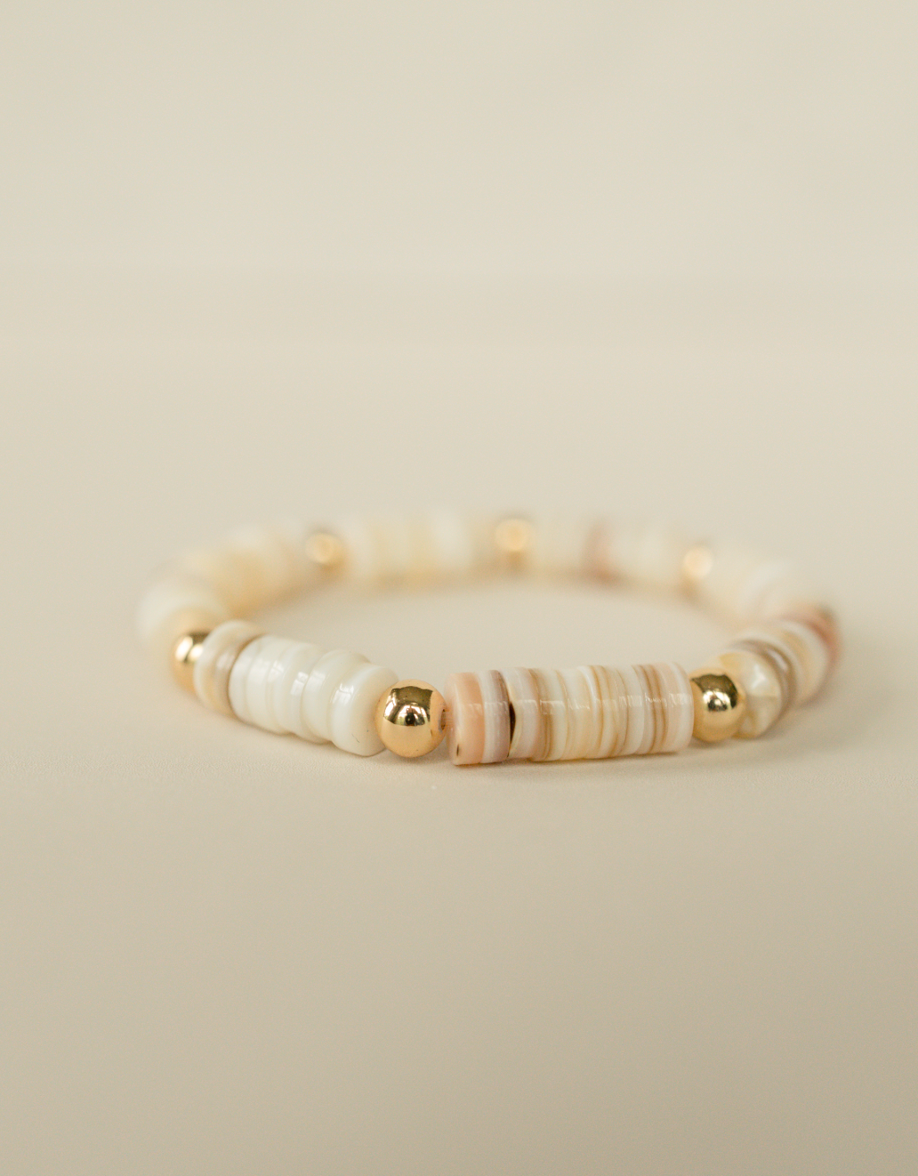 Rosy Dawn Shell Bracelet