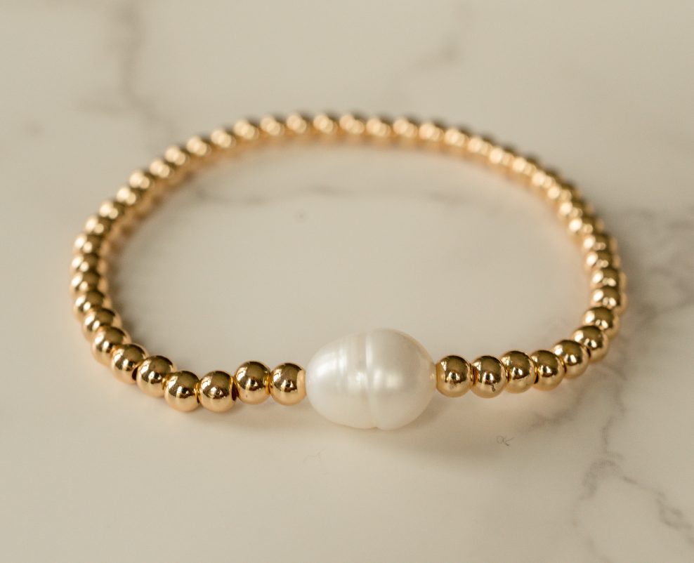 Purity Gold Pearl Bracelet